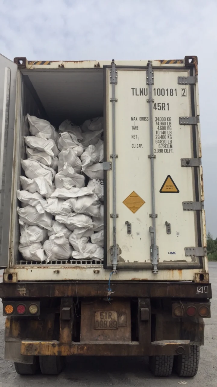 Полуочищенный кокос из Вьетнама (+ 84383234316)