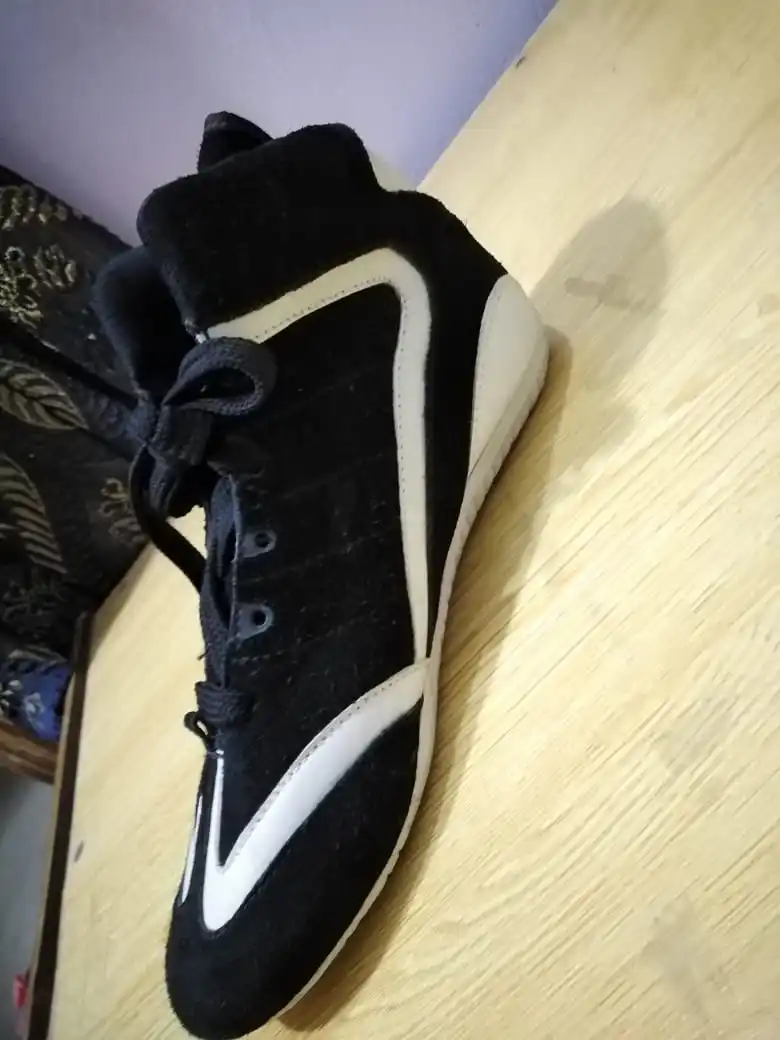 Новые Профессиональные боксерские ботинки для борьбы по низкой цене