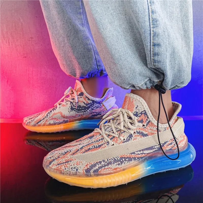 Popular classic fashion black men dad shoes Reflective running sports sneakers original yeezy ,blue yeezy forsports and leisure