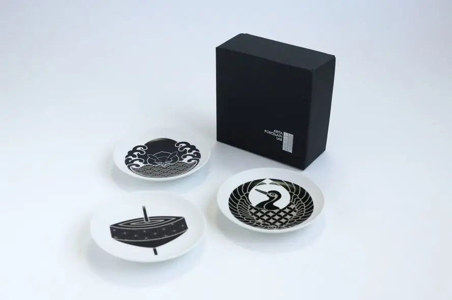 Customized Porcelain Small Plate wit Graphic Design for Gift