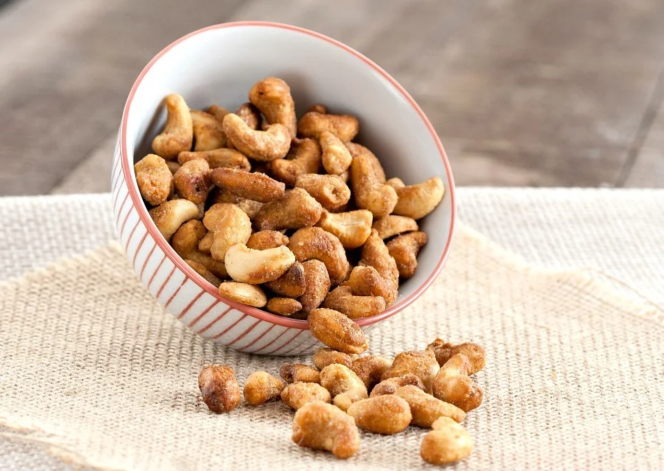 
Honey Roasted Cashew Surrounded By Super Honey Layers Shipping From Vietnam 