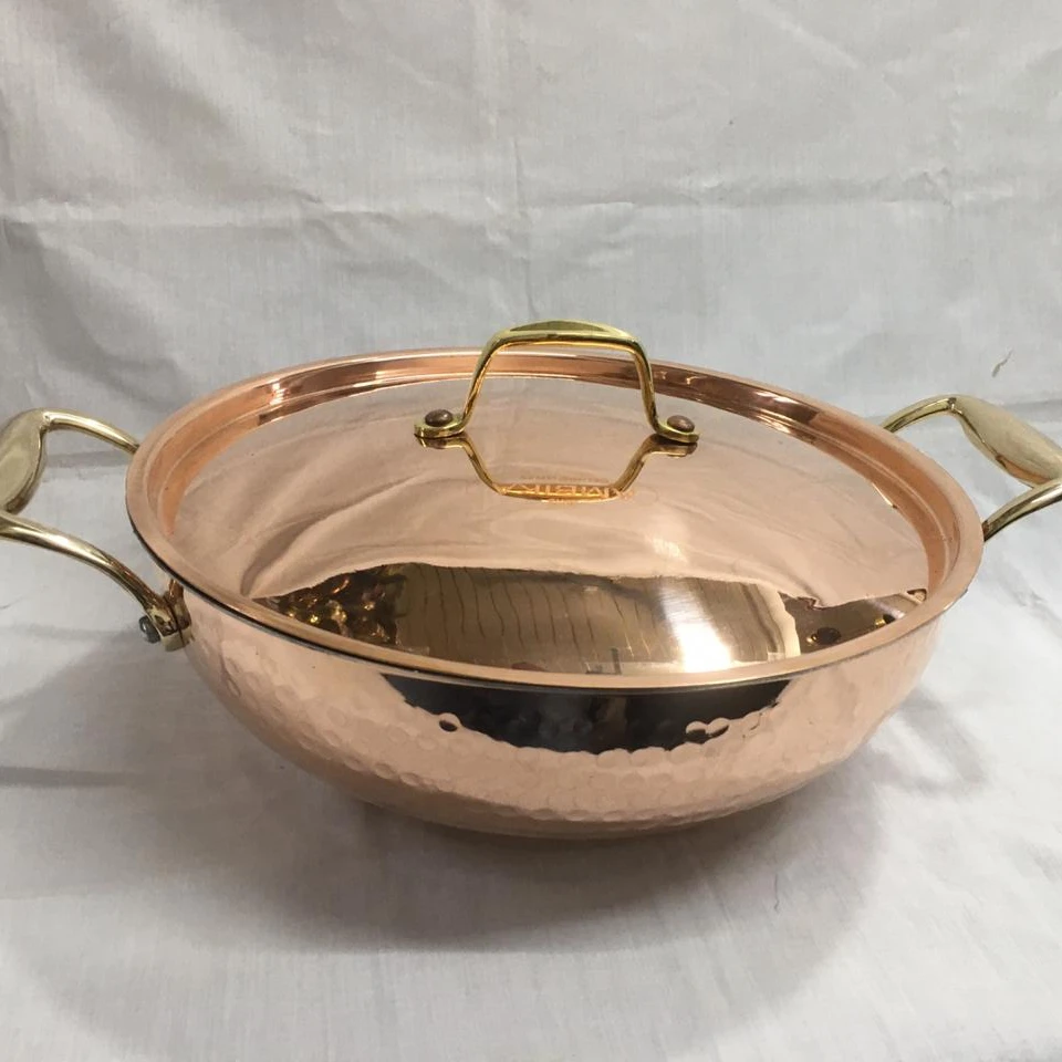 Дизайнерская медная сервировочная чаша Kadai с крышкой
