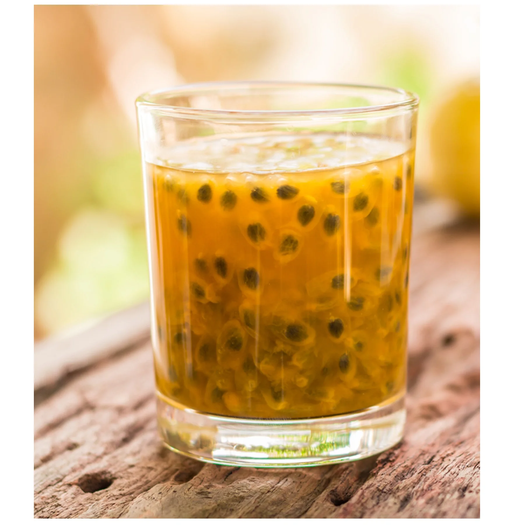 
13 months Shelf Life Aseptic Natural 100% Passionfruit Fruit Puree In Plastic Bottle Packaging 