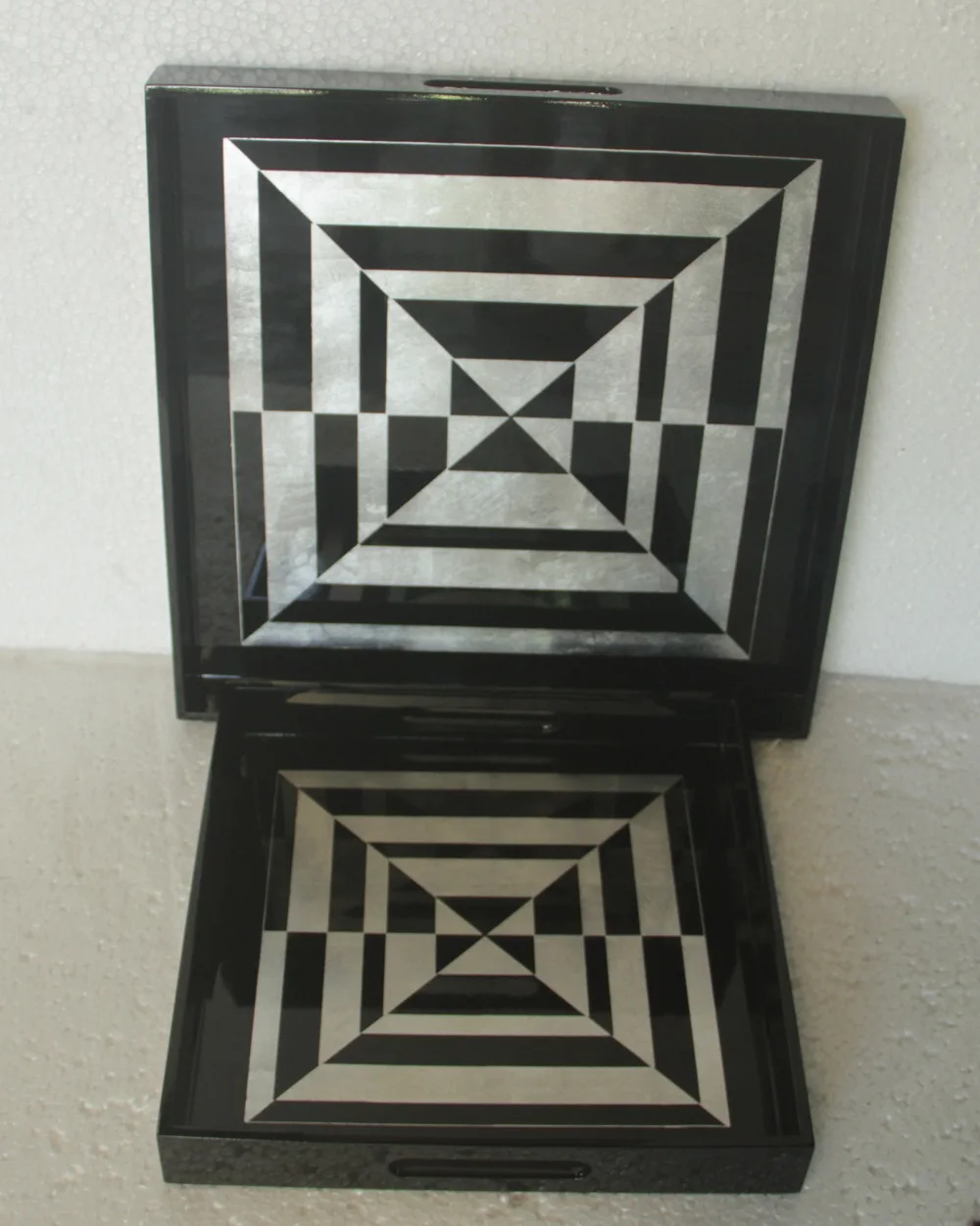 Handicraft Nautical Europe Set of 2 Square Lacquer Trays with Handles in Black & Silver Finishing