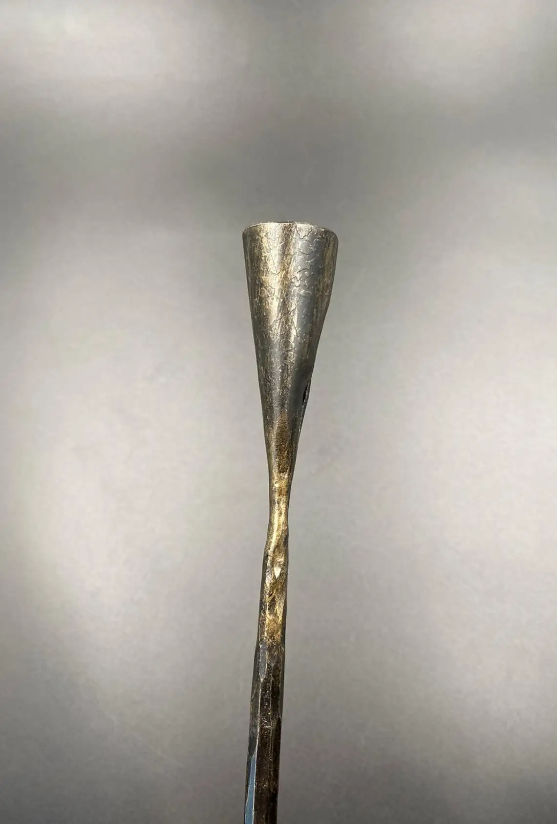 Luxury Metal Candle Stand with Silver Finished Perfect for Pink Christmas and Home Decor