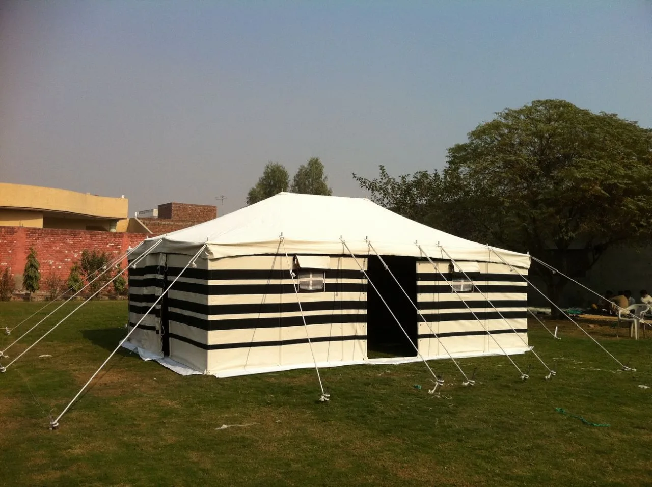 Traditional Arabic Luxury Canvas Outdoor Desert Camping Tent Arabian Black & White Stripe Customized Tents