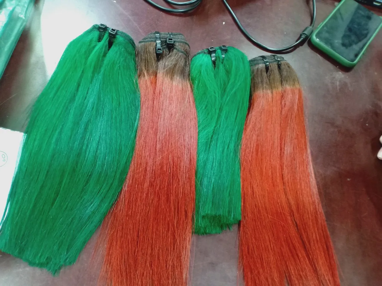 Недорогие высококачественные цветные накладные волосы из Вьетнама