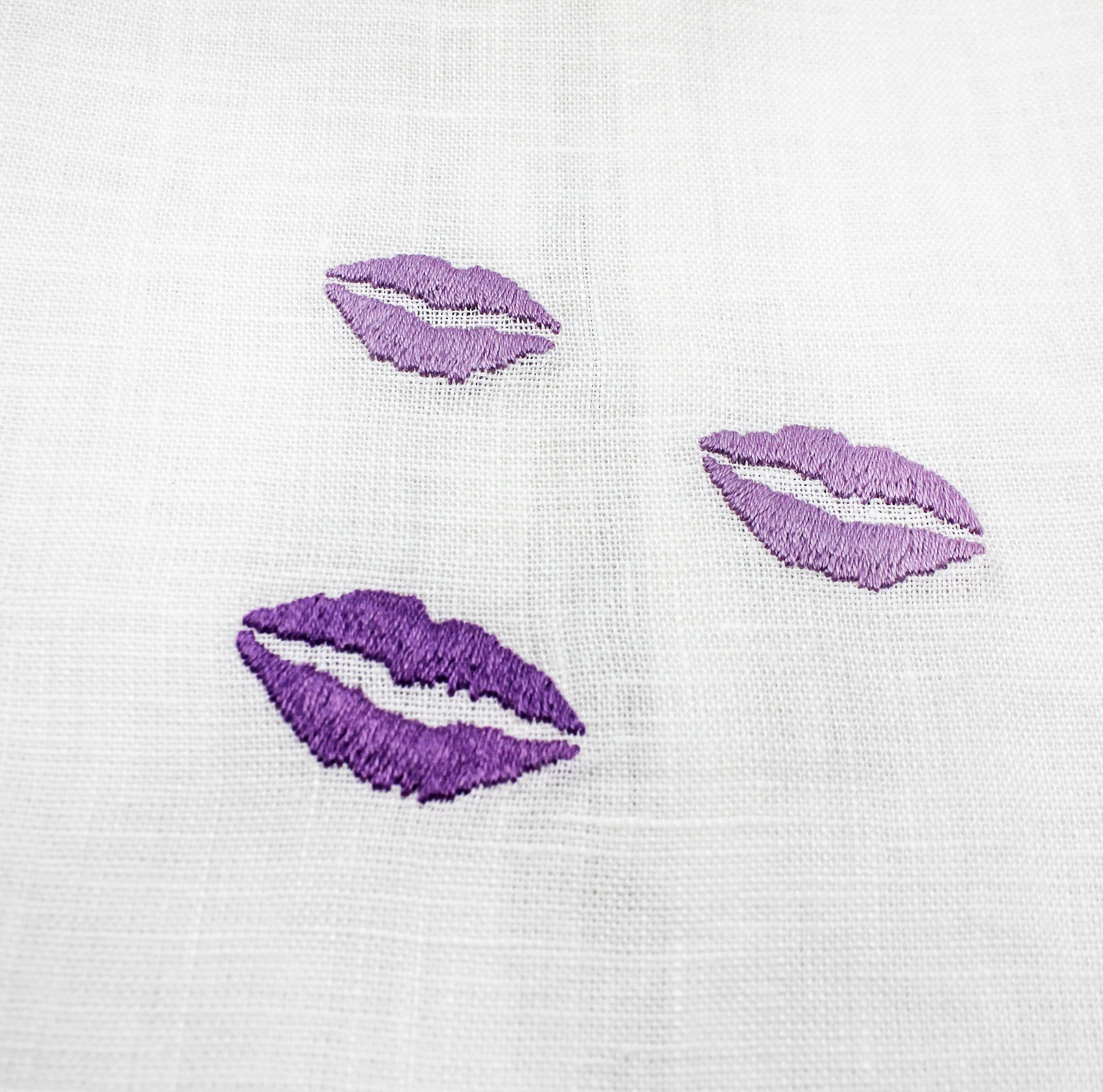Kiss Hand embroidered napkin, 100% linen fabric, size 50x50 cm, hemstitch line, for valentine day