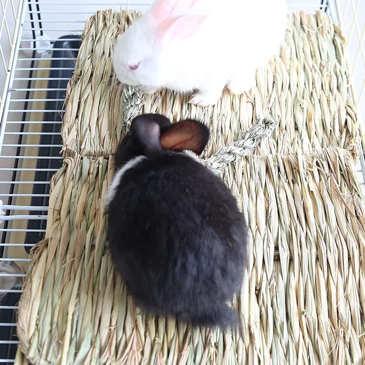 Rabbit Grass Mat Natural hay Bed and Straw Ball Toy for Rabbi tChinchilla Hamster Chewing Toy Grass