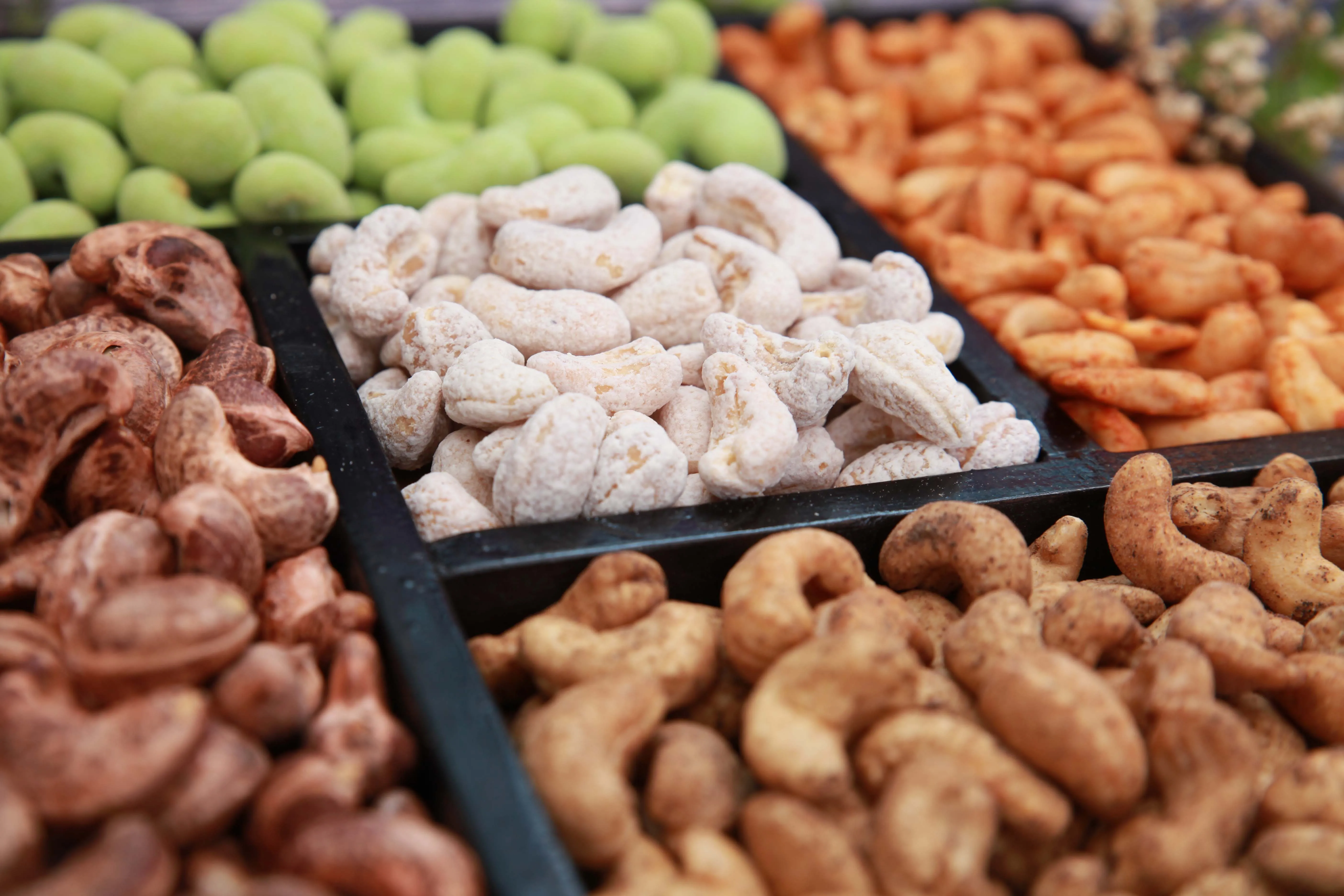 Жареные орехи кешью LAFOOCO Чили банка 270 г Вьетнам