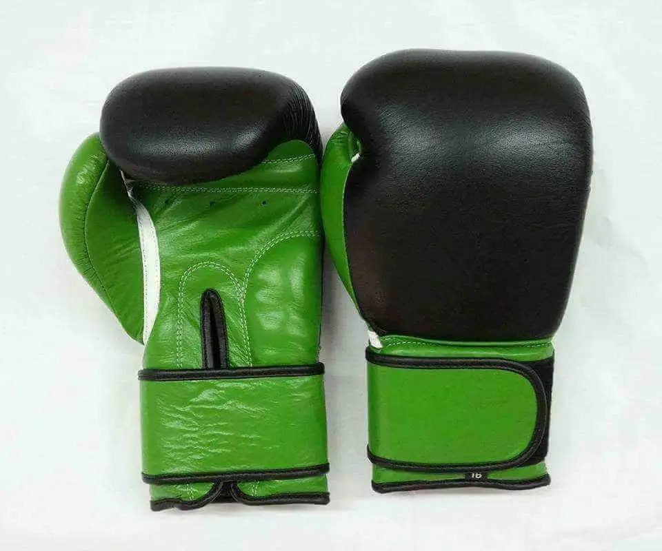 High Quality Custom Manufacturer Boxing Gloves Professional Fighting Training Kickboxing Punching Gloves for Men & Women