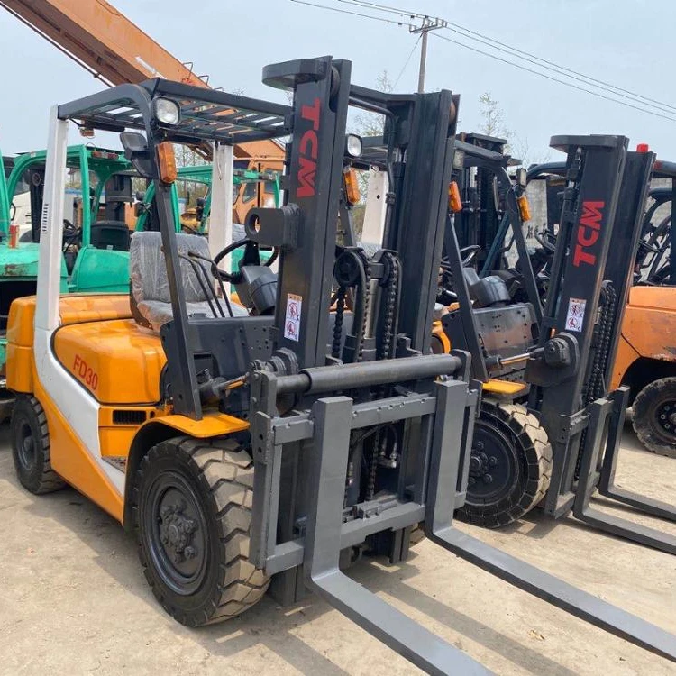 Japan Used TCM FD30 Forklift with excellent performance Used FD30/FD50/FD80 in cheap price