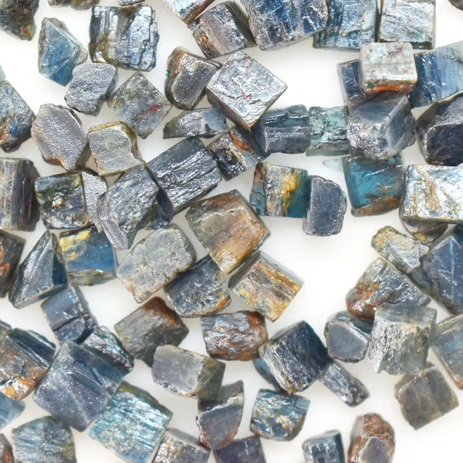 Moss kyanite loose raw rough stone high quality loose rough for jewelry making healing crystal kyanite unshaped raw beads supply