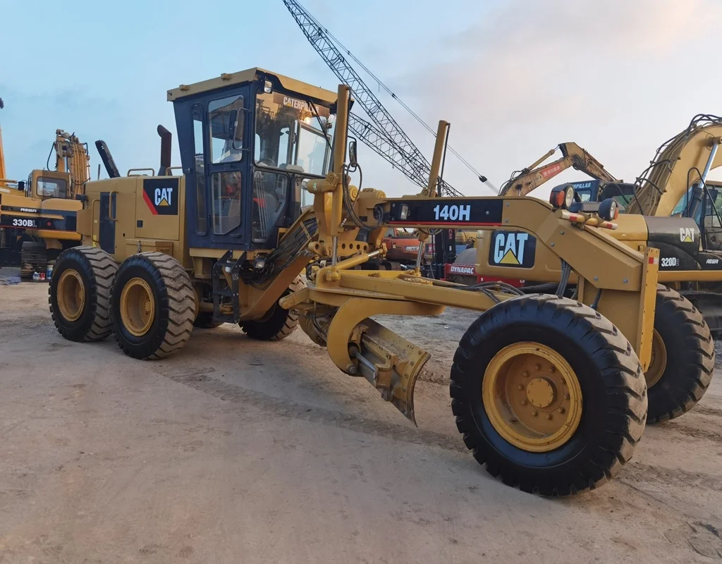 Durable Secondhand Machine original Cat 140h Motor Grader from Japan in yard for sale