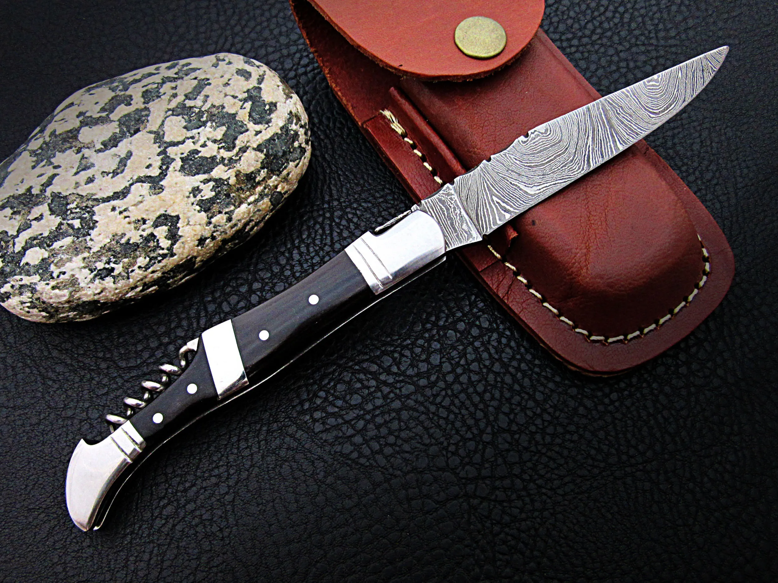 100% wholesale Top quality Damascus steel handmade folding knife/pocket knife horn handle with leather sheaths SCW-FK-0051