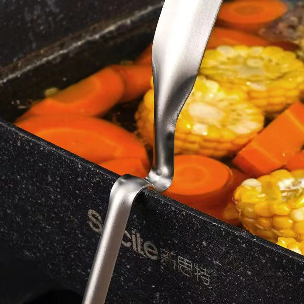 304 stainless steel food-grade soup spoon, soup hot pot spoon, household kitchen supplies can be wall-mounted