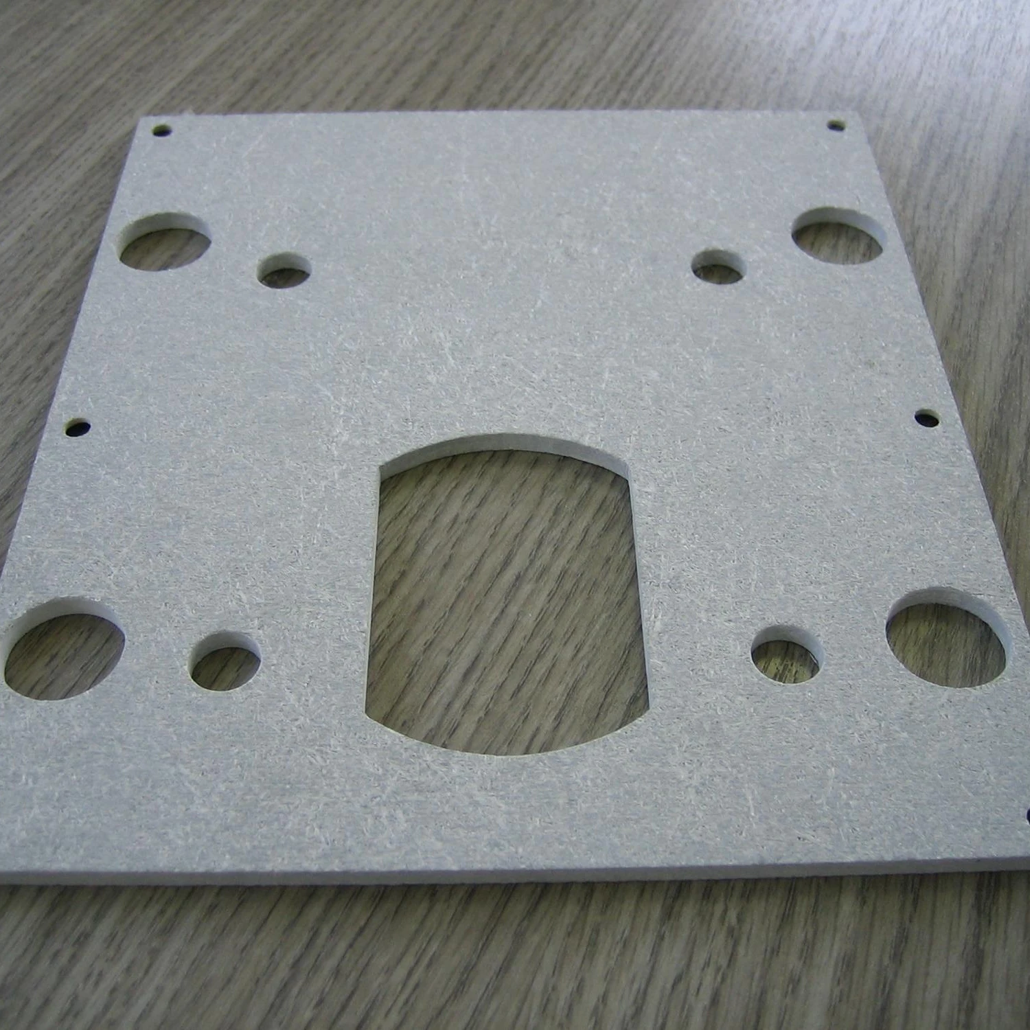 Heat insulation board for plastic injection mould (mold)