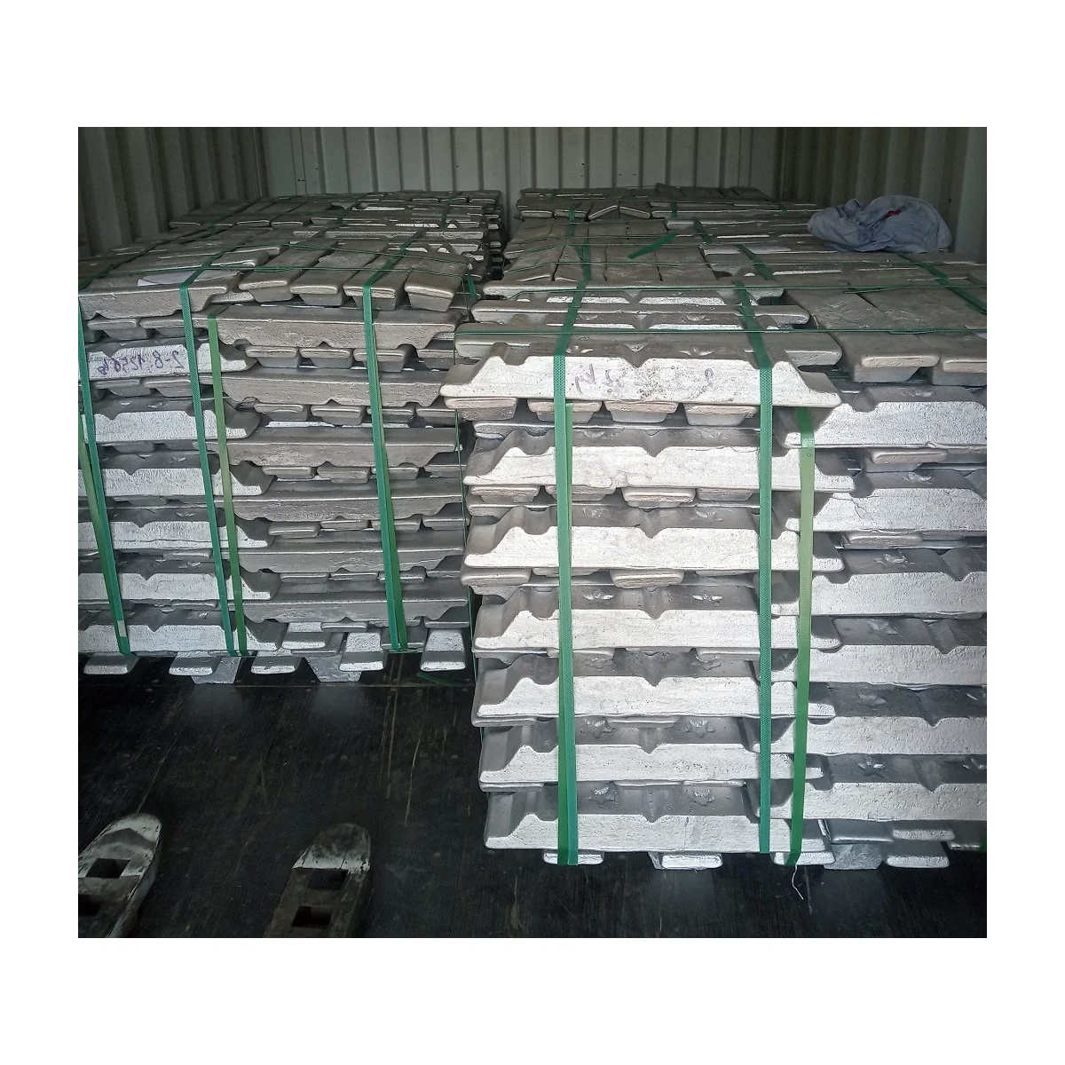 0.25% Max трансформаторного двигателя Mn-Zn 0 4-0 8% Si среднего 6000 серии 622C точка плавления алюминия 6061 слитки