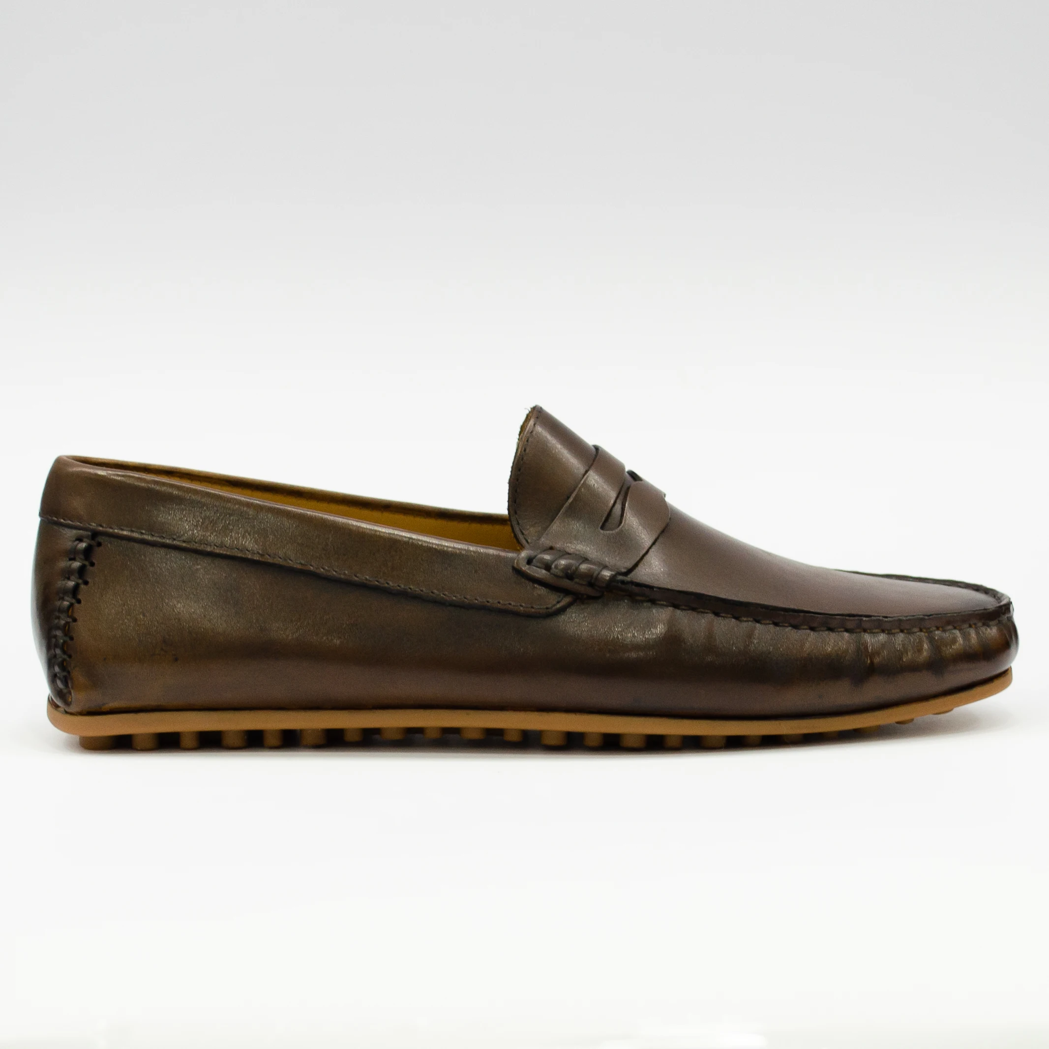 DV381 CRUST TDM MOCCASIN DRIVING SHOES MADE IN ITALY. AVAILABLE IN ALL COLORS. MADE IN ITALY WITH GENUINE LEATHER
