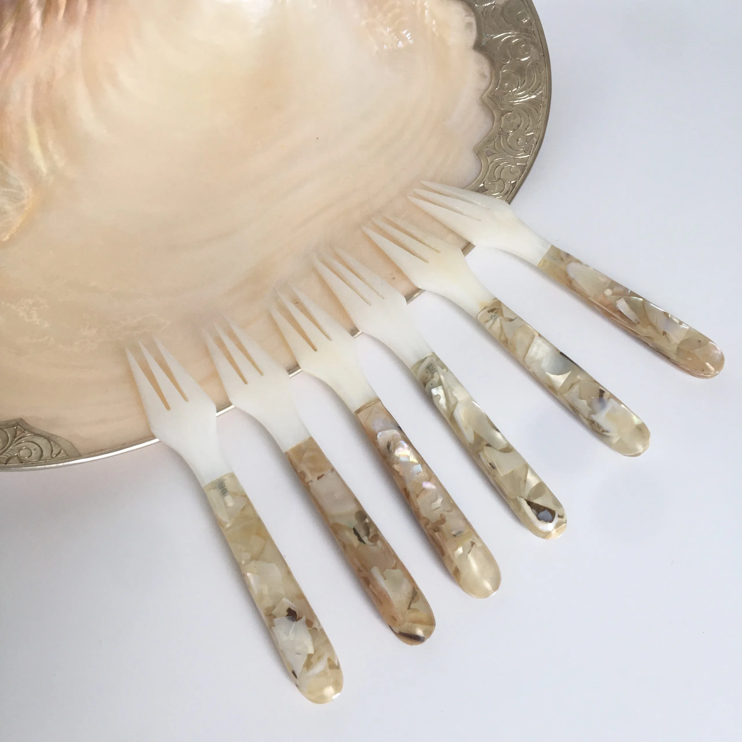 Wholesale Spoon Set 6 Pieces Handicraft Mother of Pearl Fork Sustainable Serving Set Restaurant Kitchen Forks Flatware Set