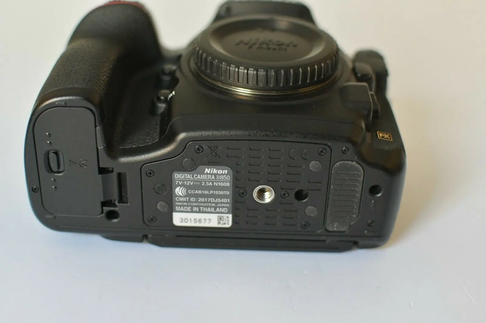 Free Shipping For Nikon D850 DSLR Camera with 24-120mm VR and 70-300mm Lens Bundle with 420-800mm Preset f/8 Telephoto Lens