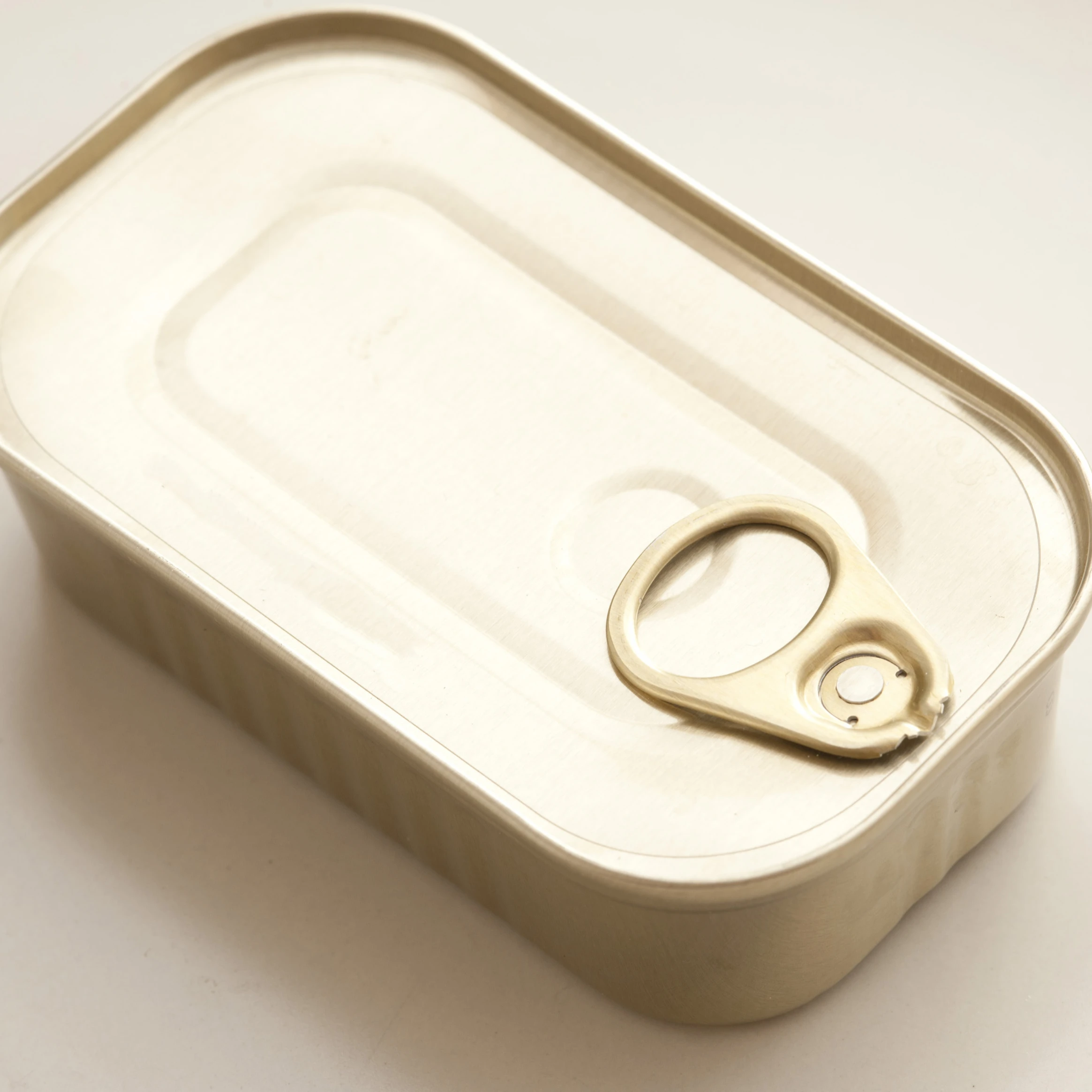 Сардины в баночках с растительным маслом