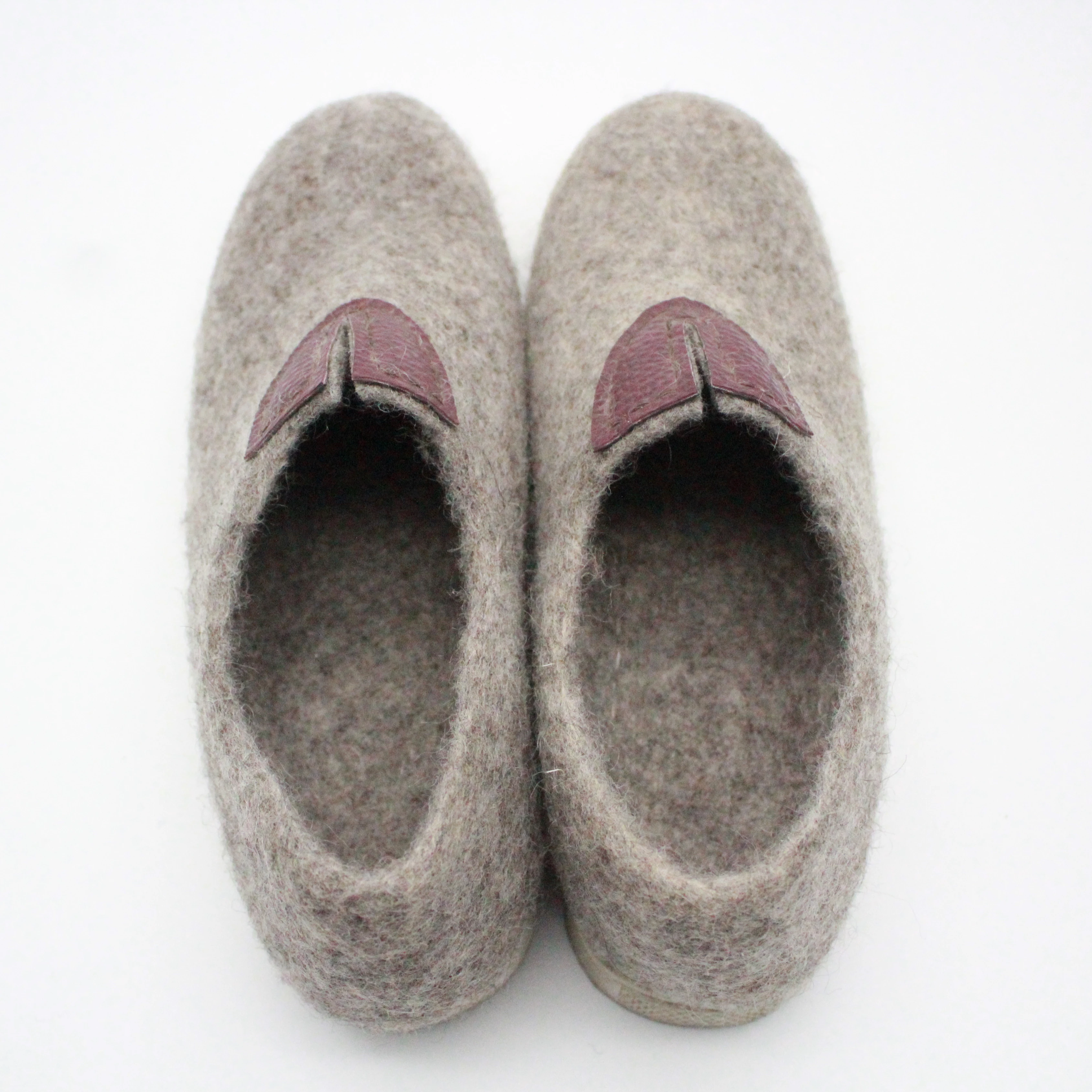 Grey color handmade felt outdoor shoe - Attractive and comfortable sneaker - Eco-friendly loafer - Men felt outdoor shoe
