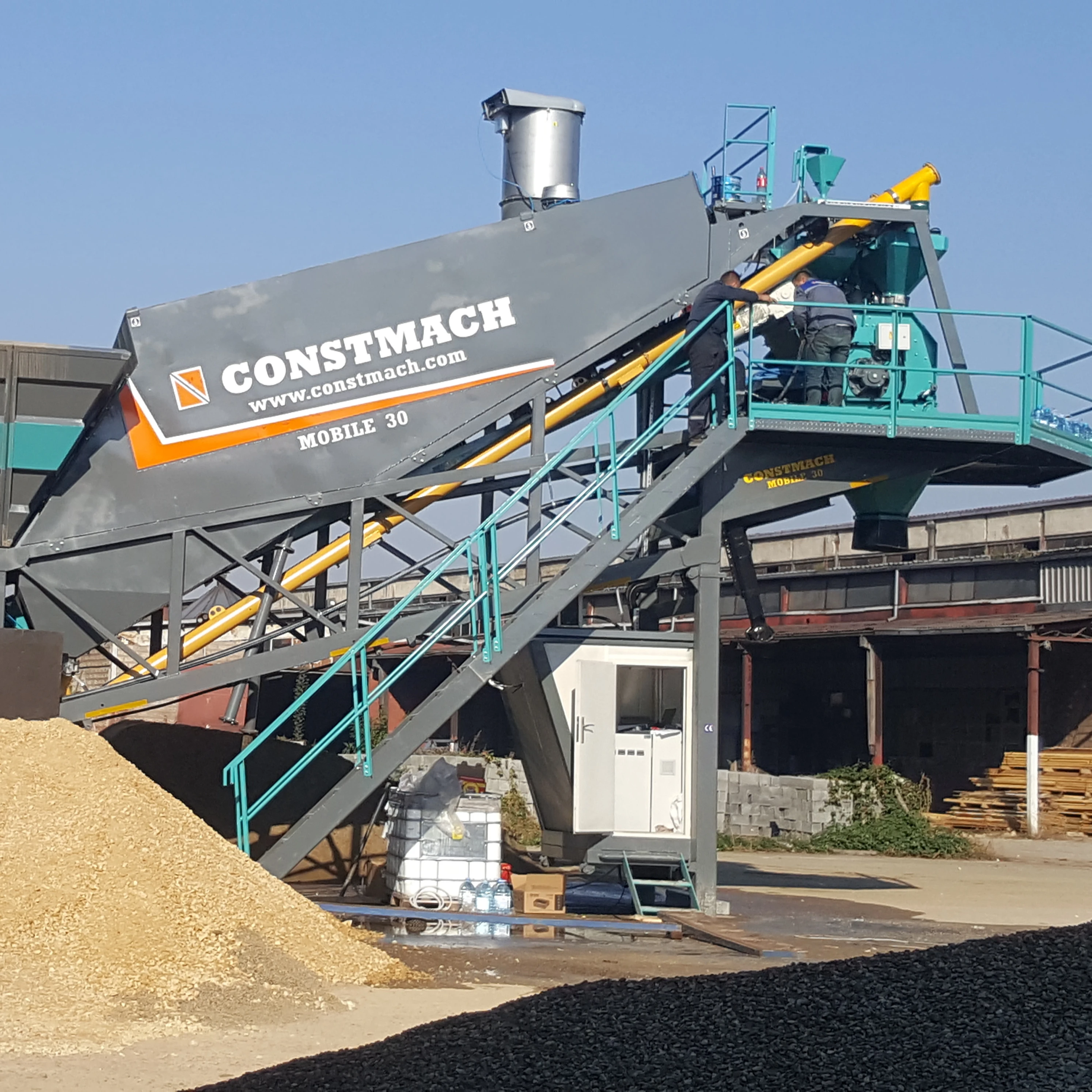 30 m3/h FULLY MOBILE CONCRETE PLANT FROM CONSTMACH, 2 YEARS WARRANTY, HIGH QUALITY MACHINE!