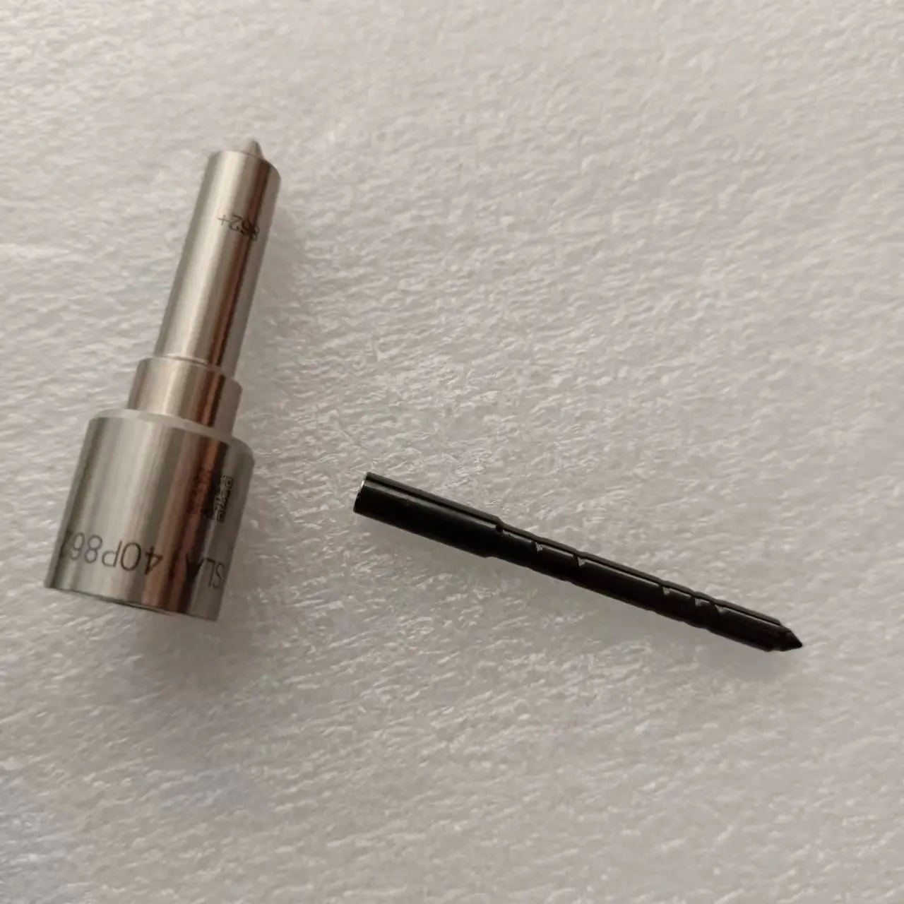 high quality fuel injector nozzle 0433175230 DSLA140P862 common rail injector 0445110021 0445110146 nozzle