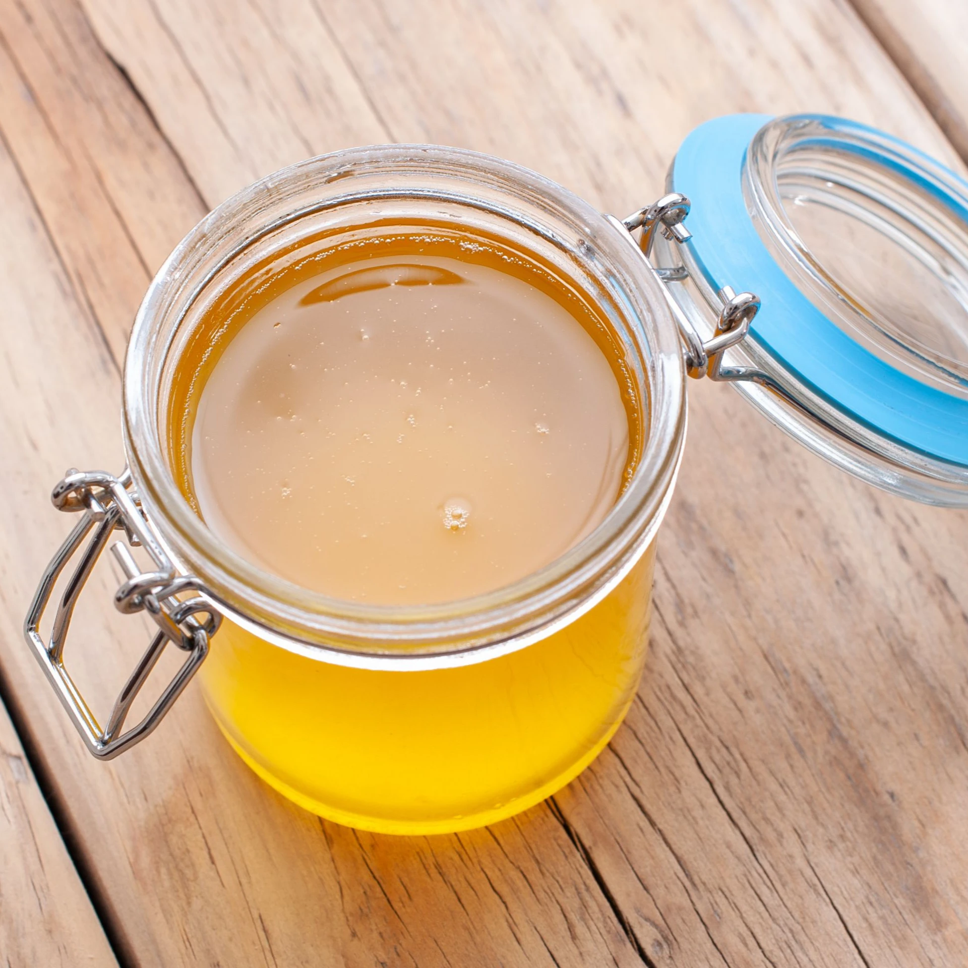 
High Quality Different Ratio DHA EPA Tuna Fish Oil CAS 8016 13 5 Transparent Yellow Gift Light Mason Bottle Animal Glass Bulk 