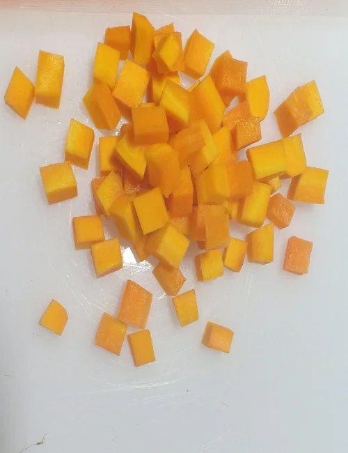 
Supplying fresh Carrot carrots price from Vietnam with top quality _Vikafoods (+84983028718). 