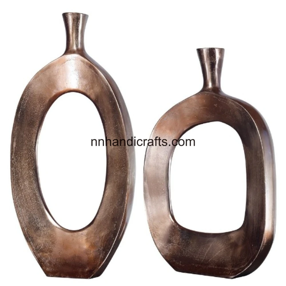 Best Standard Quality Metal Steel Iron Copper Antique Vintage Luxury Modern Unique Latest Metal Vase For Restaurant Flowers Vase