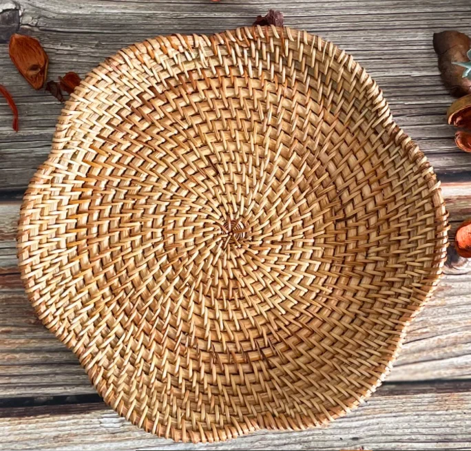 Плетеная тарелка для Catchall из ротанга журнального столика