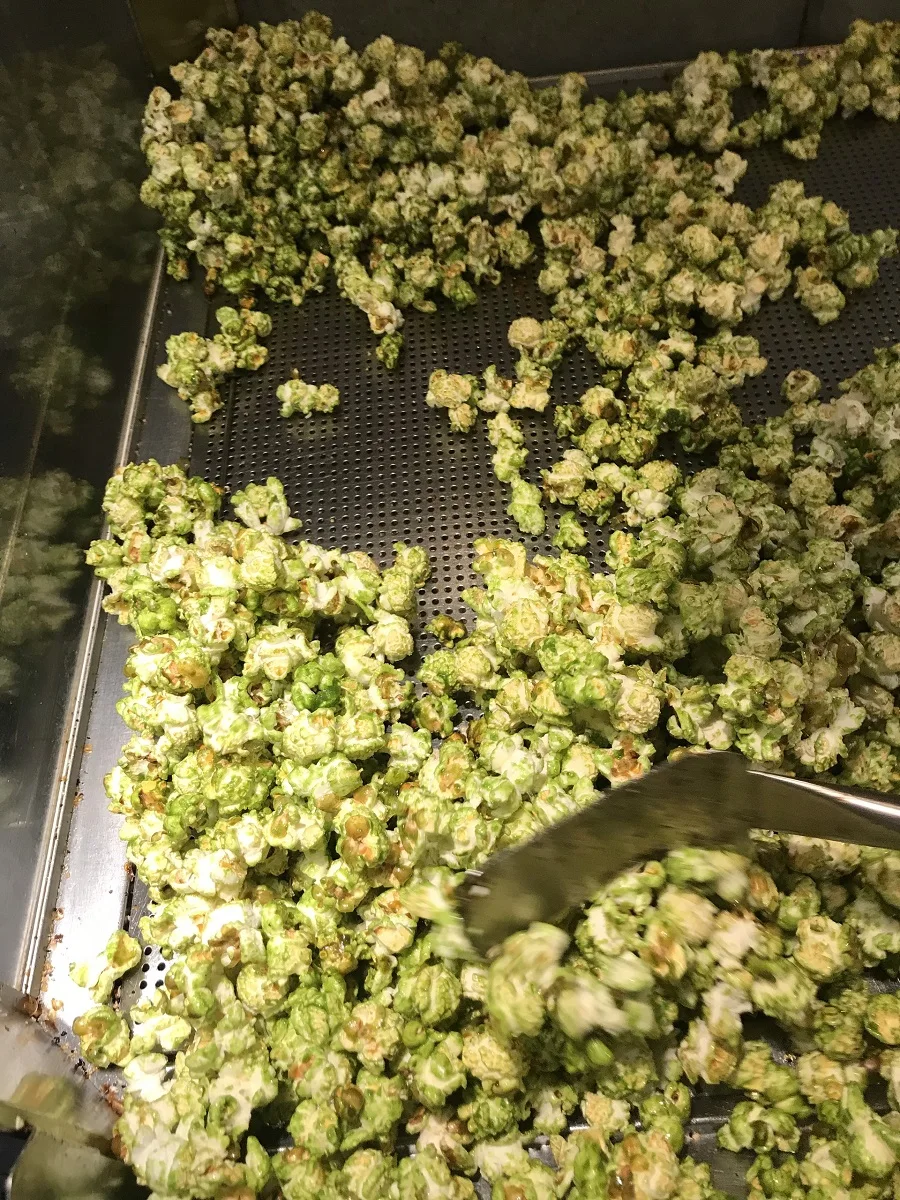 OEM Colorful Flavor Powders Food Additives Popcorn Flavored Coatings with Caramel Strawberry Matcha Chocolate