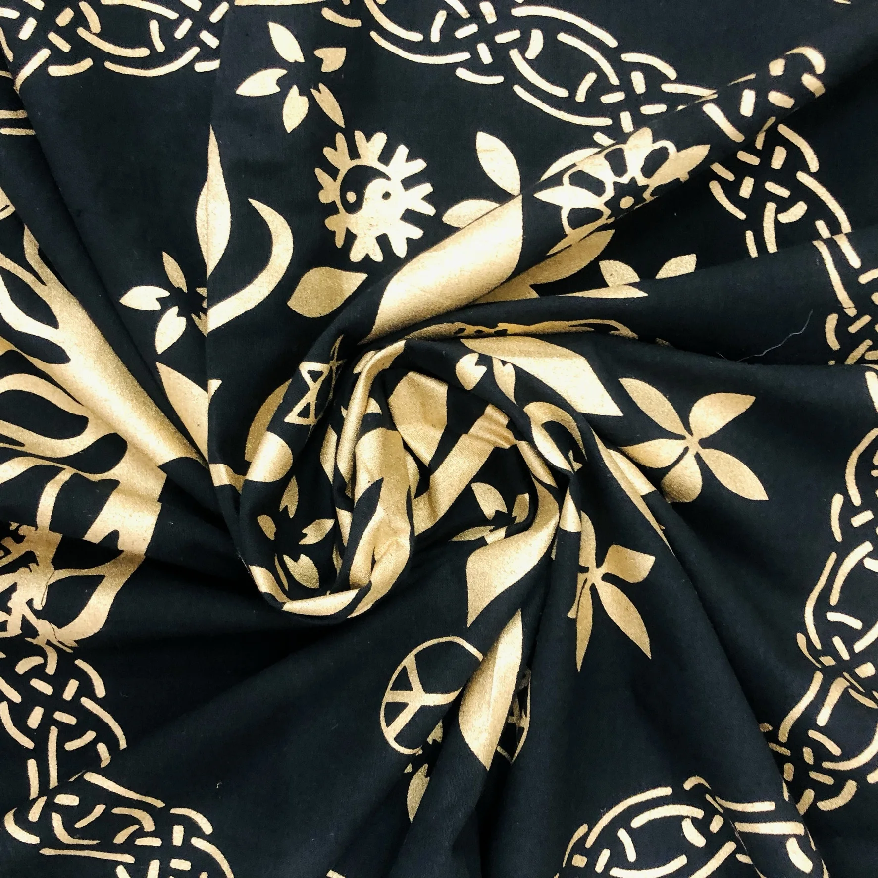 Altar Cloth Celtic Tree of Life Witchcraft Black Gold Table Cloth Square Altar Pagan Spiritual Celestial Deck Cloth