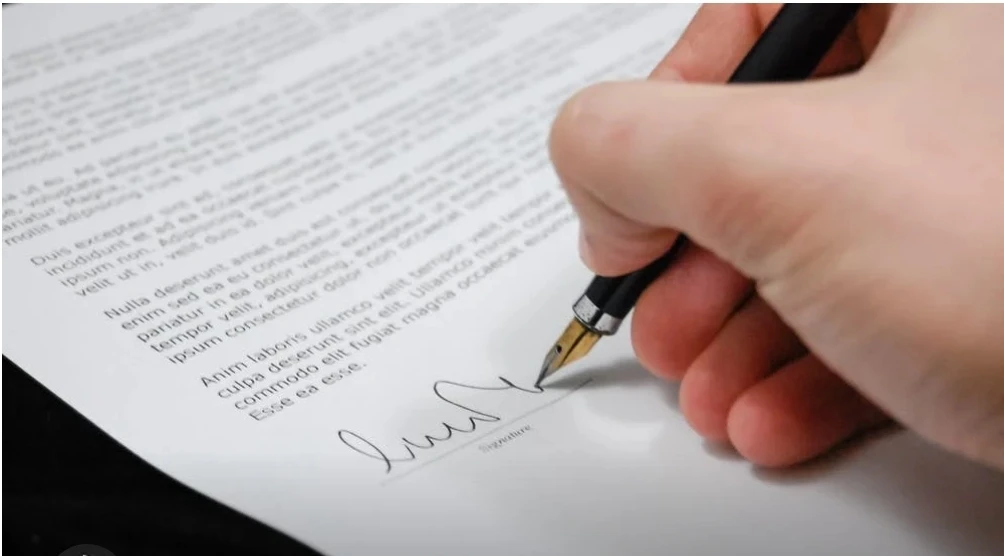 Professional Surviving  members  legal  heirs  best  certificate  translation  services  at best wholesale price in India