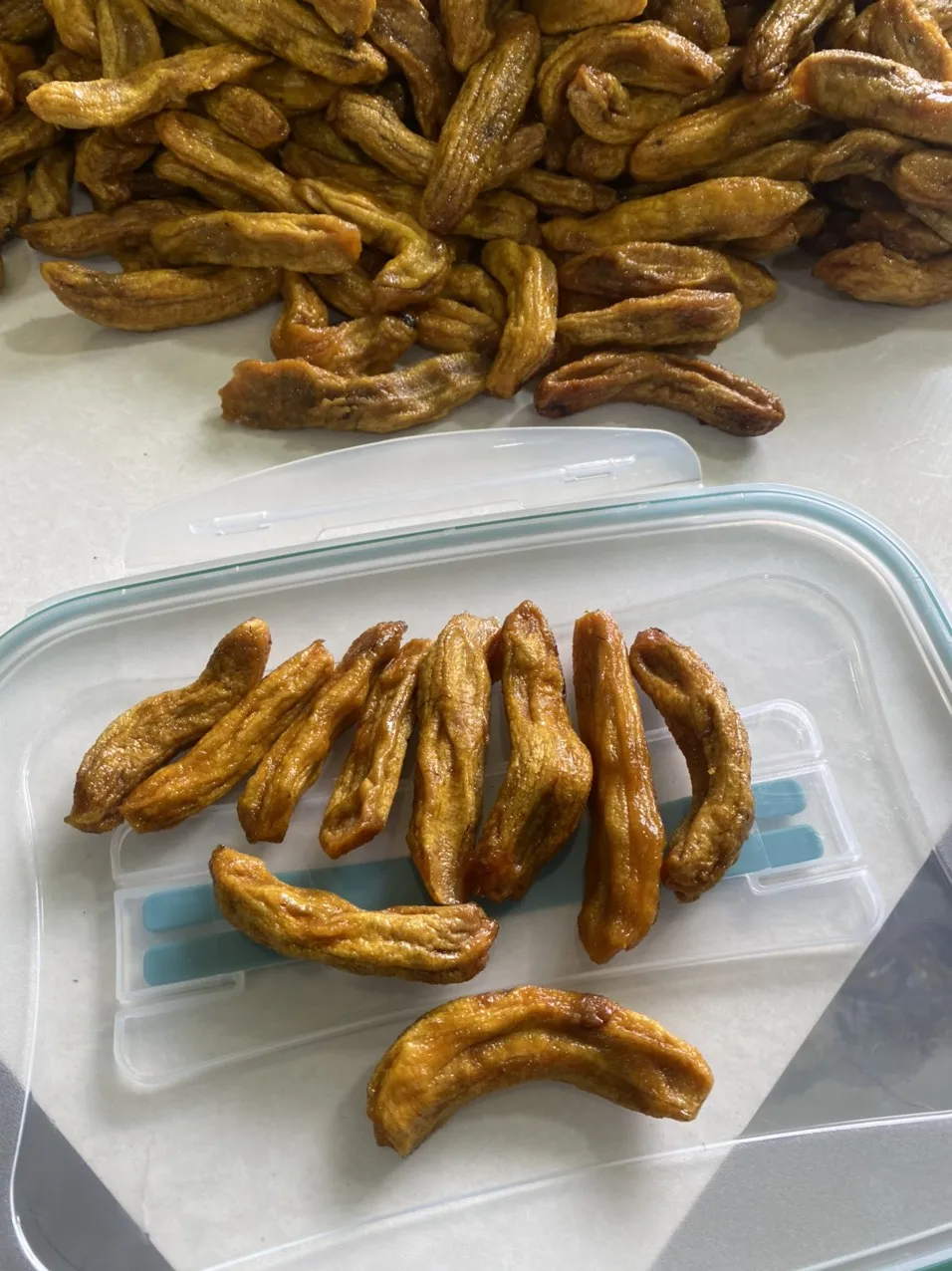 Top Product Food and Beverage Sweet Taste Open Air Cultivation Type  Vietnam Organic Banana Long Shape  Soft Sweet Dried Banana