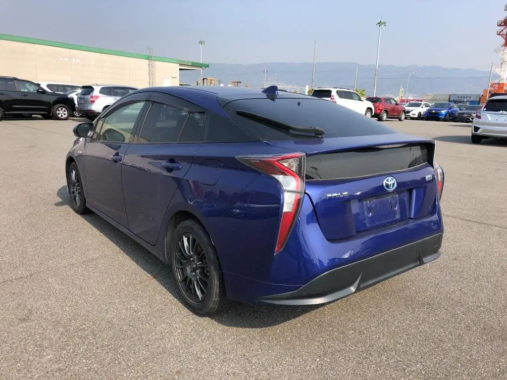 Second Hand /Used 2016 TOYOTA  PRIUS S TOURING PACKAGE available   Right hand drive. Left Hand Drive