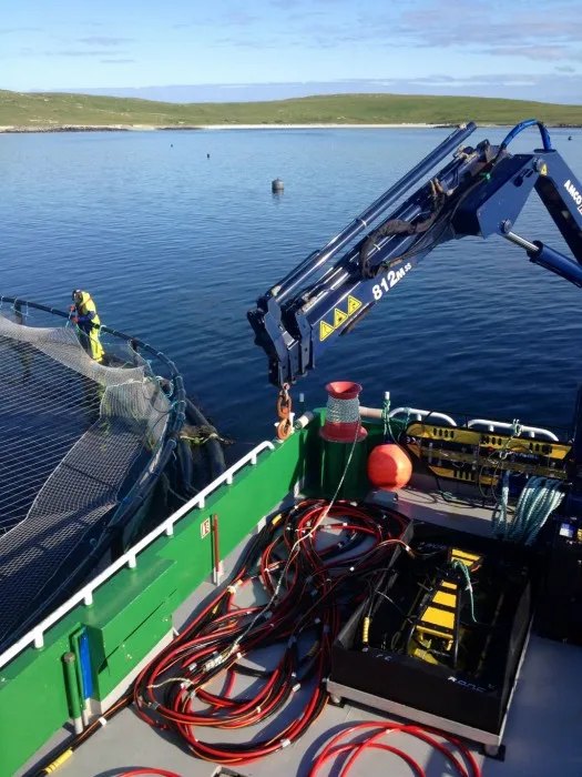 300Bar 300L/M Diesel driven underwater blasting water jet high pressure cleaning machine