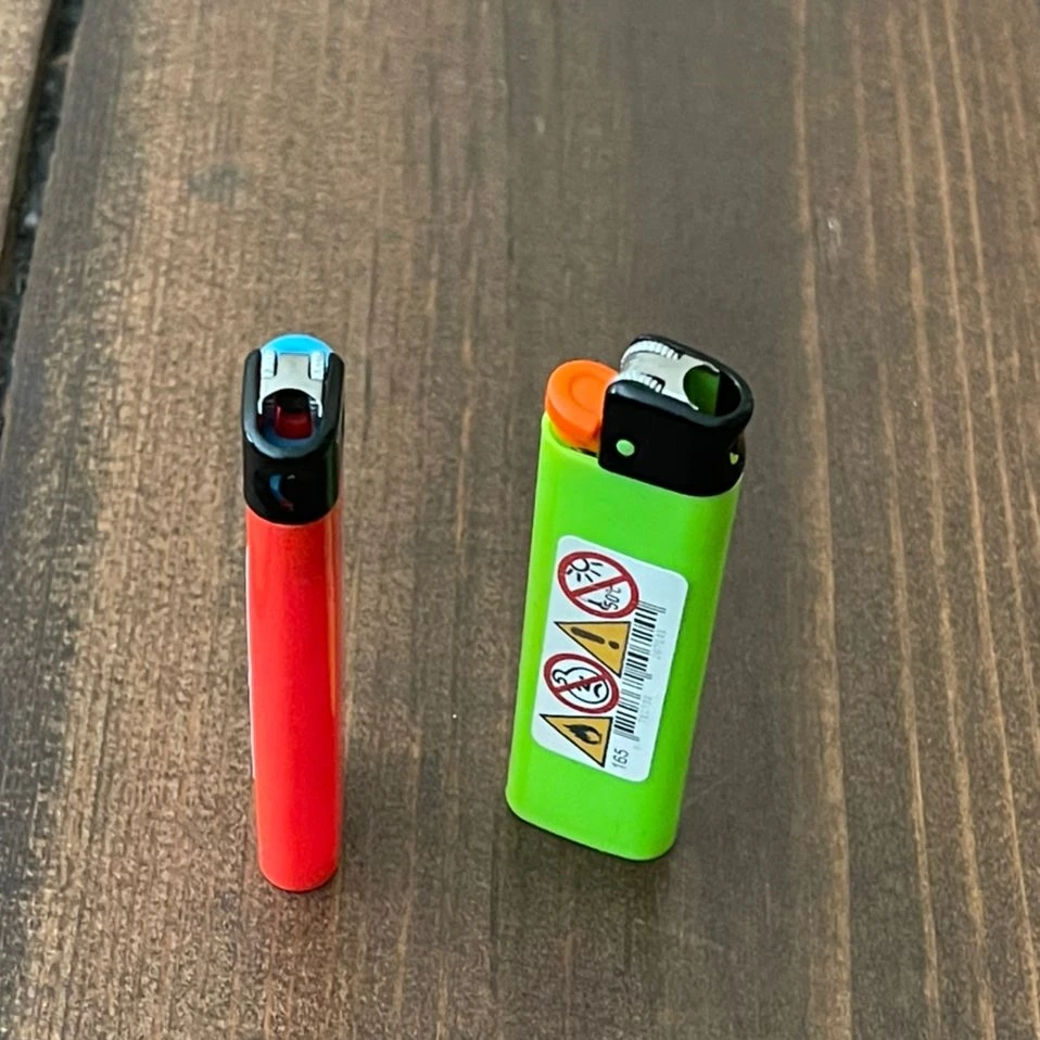 BULK DISPOSABLE LIGHTER AVAILABLE IN DIFFERENT COLOUR FOR SALE   J5/J23/J25