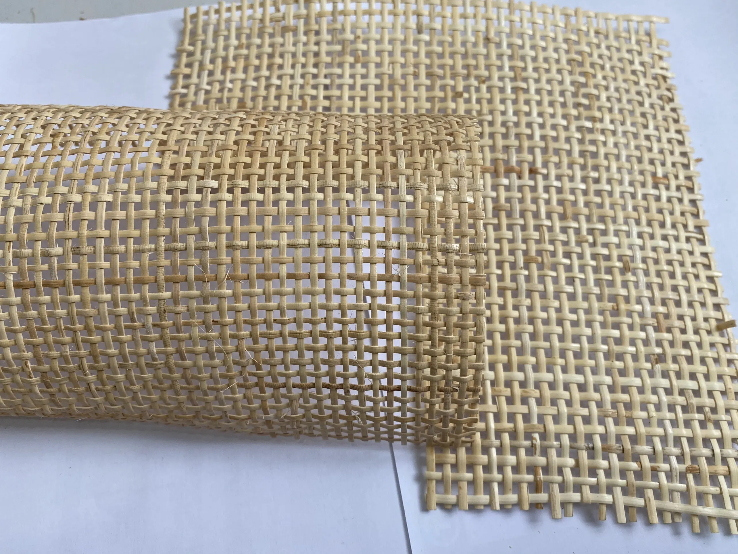 Высокое качество, фабрика, самая низкая цена, доставка, пластиковая сетка, ротанговая тростниковая лента, рулон с завода во Вьетнаме