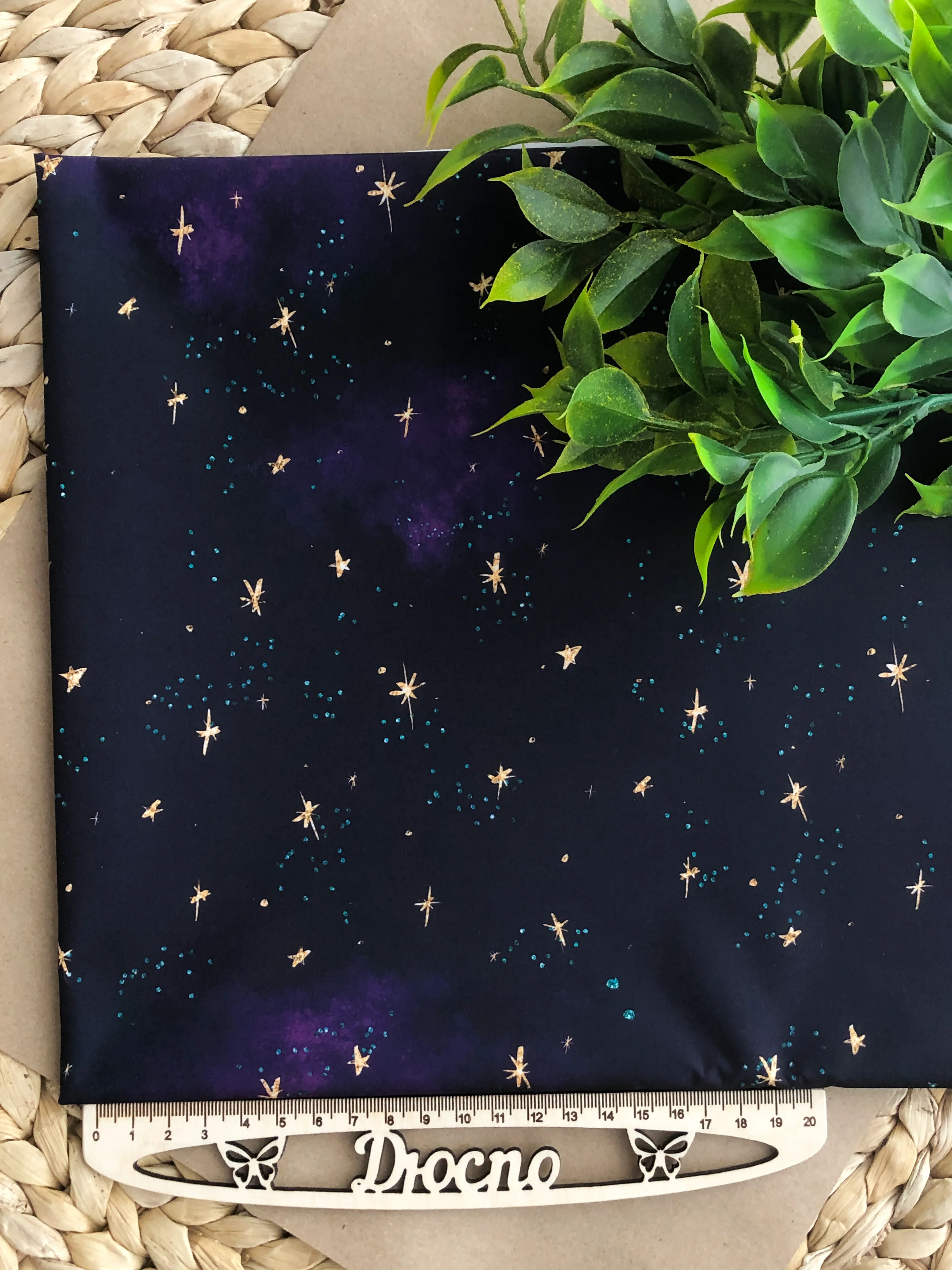 Pleasant to Touch Soft Not Rustling Jacket Fabric Dewspo Density 85 g / sq.m 100% Polyester Printing Service