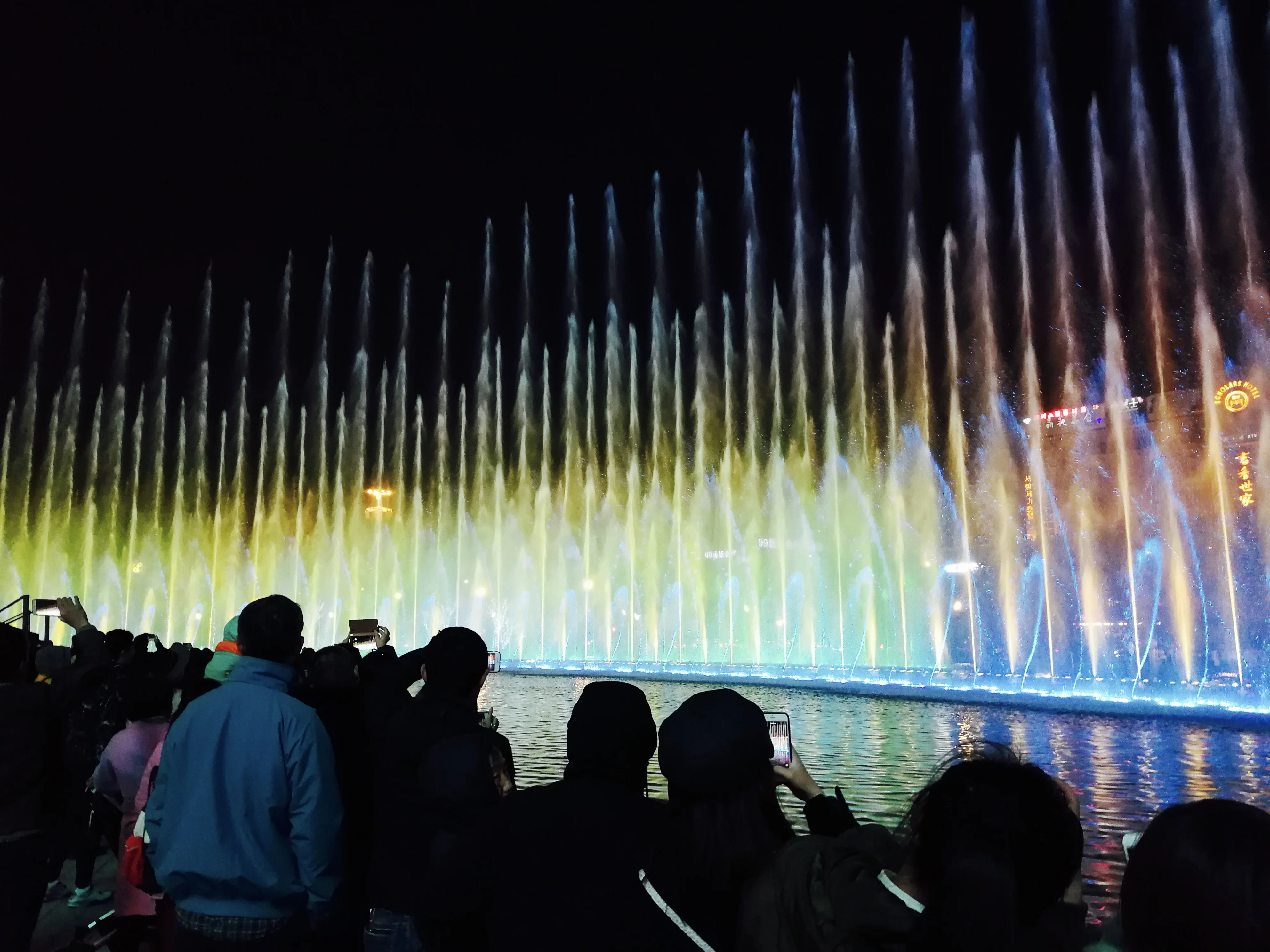 Large beautiful new style Outdoor swing dancing musical water fountain for lake river pond sea  with free primary design