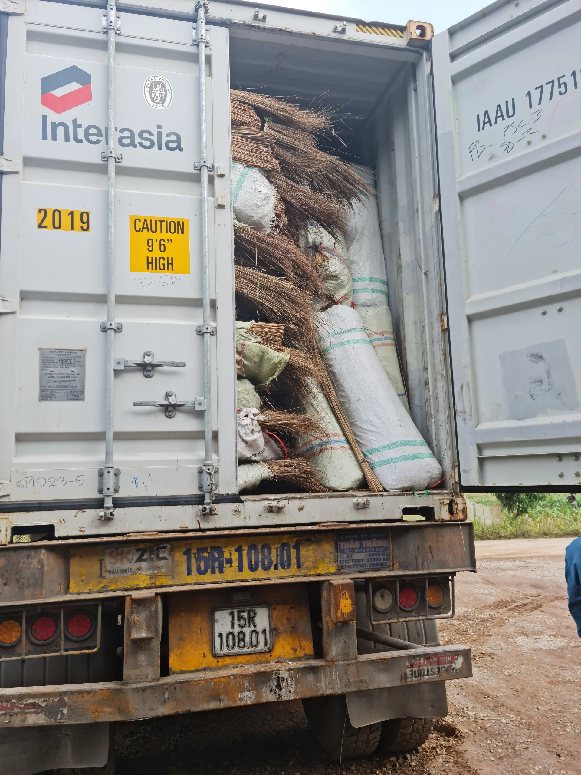 High Quality Natural Nypa Leaf/ Made in Viet nam Nypa Broom Brooms & Dustpans from Natural OEM Eco Material Origin