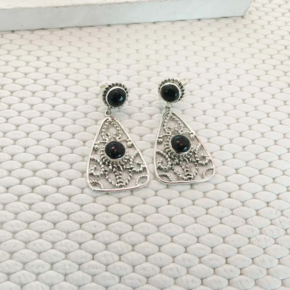 Creatively Designed Black Onyx Gemstone Earring Pure 925 Sterling Silver Handmade Wholesale Jewellery Excellent Quality Earrings