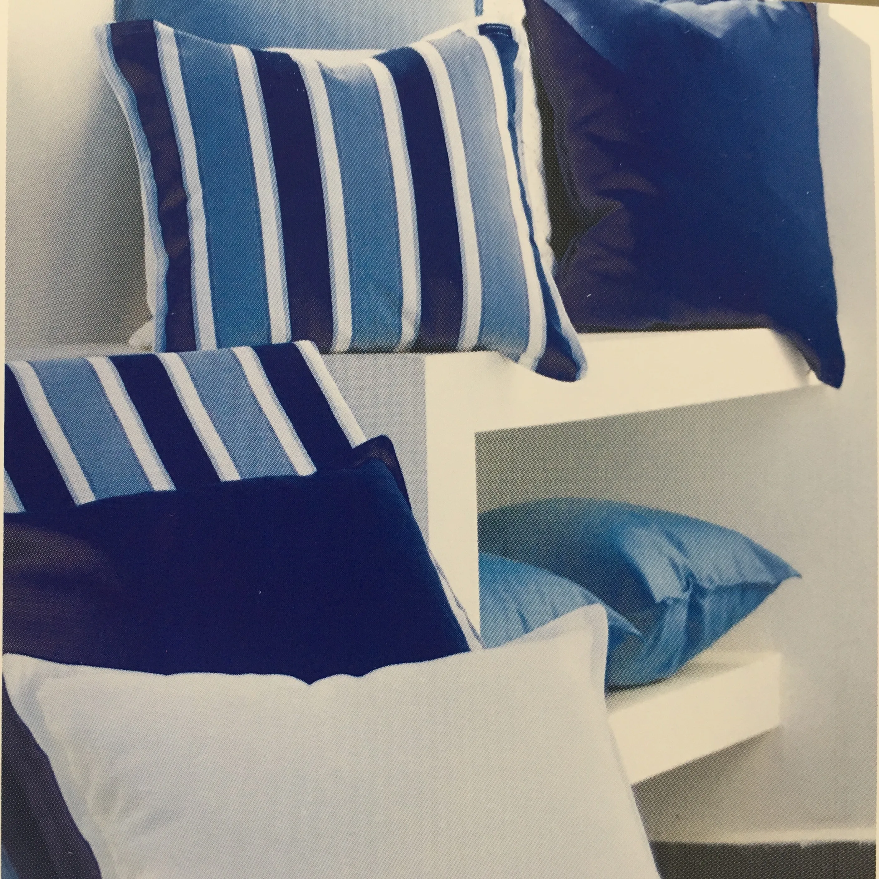 Уличная ткань для подушек, 100 раствор, окрашенная Акриловая простая Водонепроницаемая Пляжная палатка с узором в стиле Gsm, отличается весовой тканью