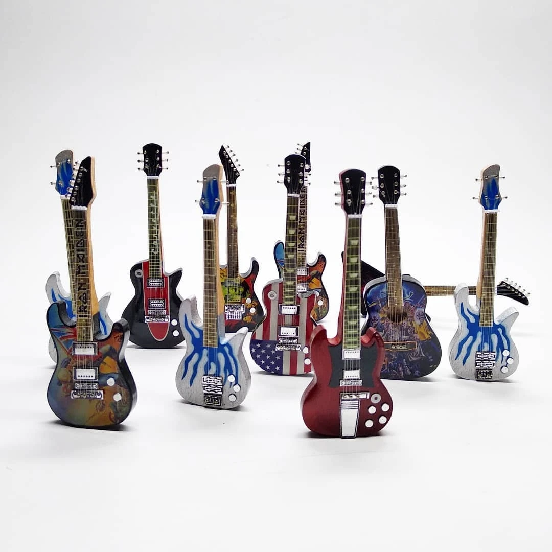 miniature guitar with stainles stand 10 cm