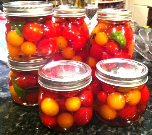 Маринованный красный помидор с вишней высокие питательные вещества из Вьетнама-Stella + 84383323587