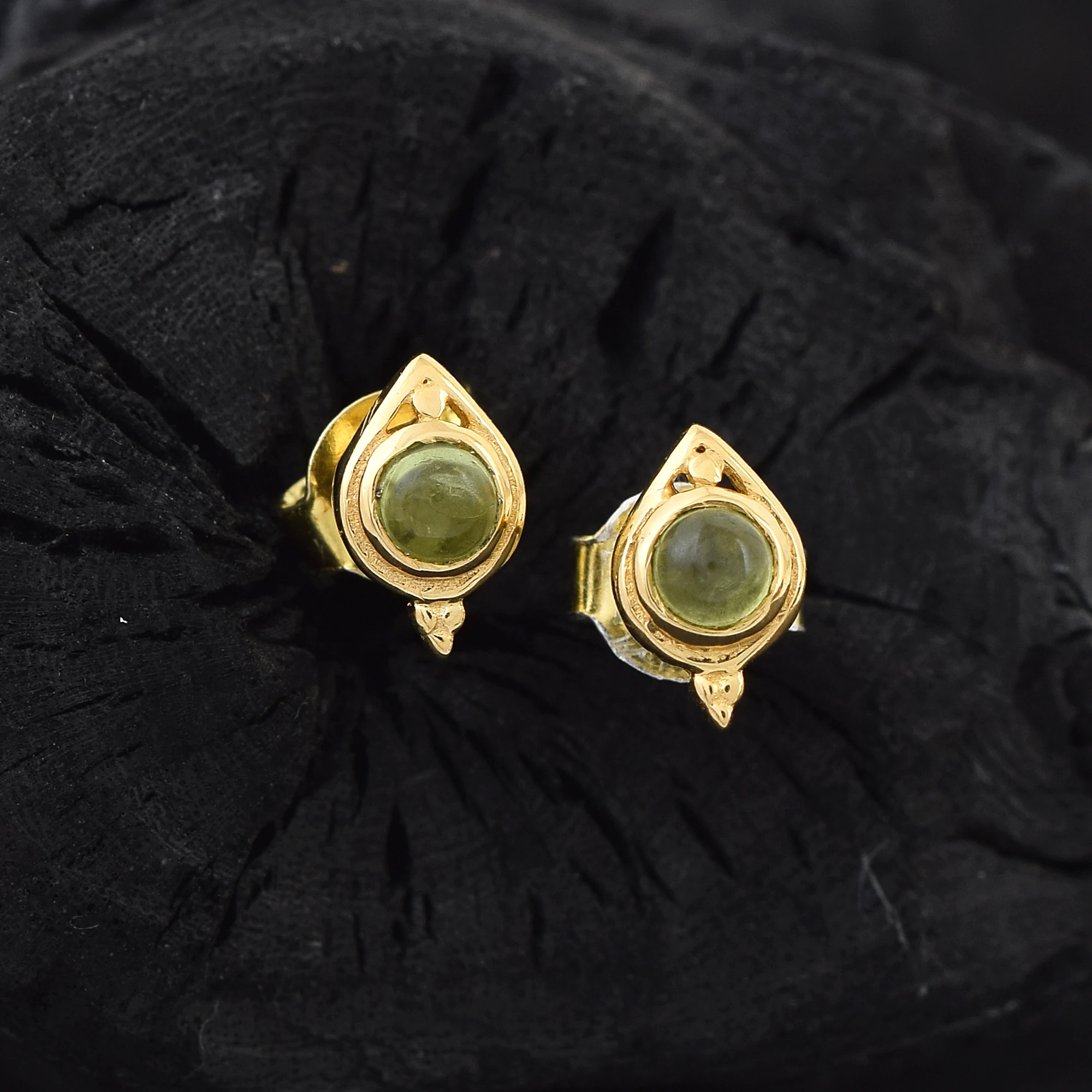 925 Sterling Silver Gold Plated Minimalist Fine Earrings Natural Peridot Gemstone Studs Cheap Price Dainty Jewelry Manufacturer