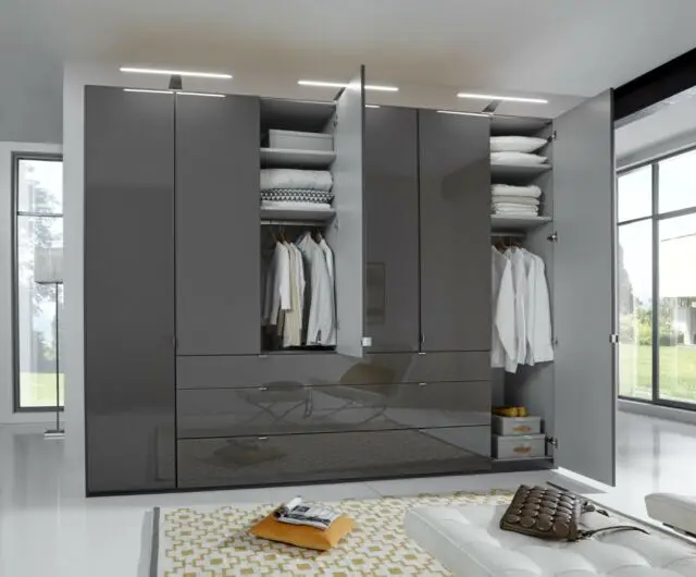 High gloss wooden closet for bedrooms